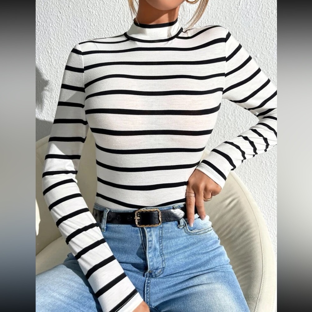 Mock neck slimming top